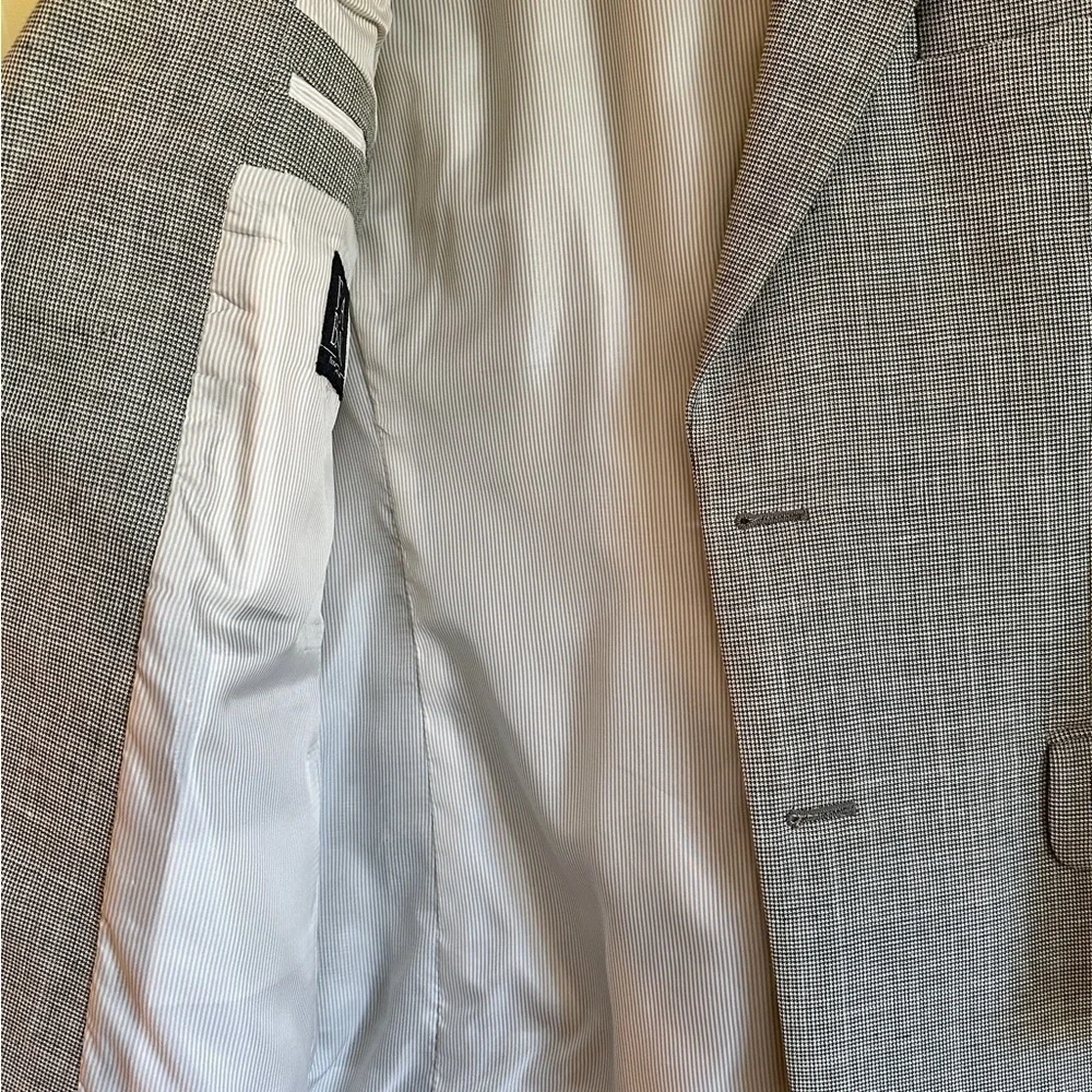 JOS A BANK, MENS, SPORTS JACKET IN SAGE GREEN COLOR. SIZE 40 REGULAR